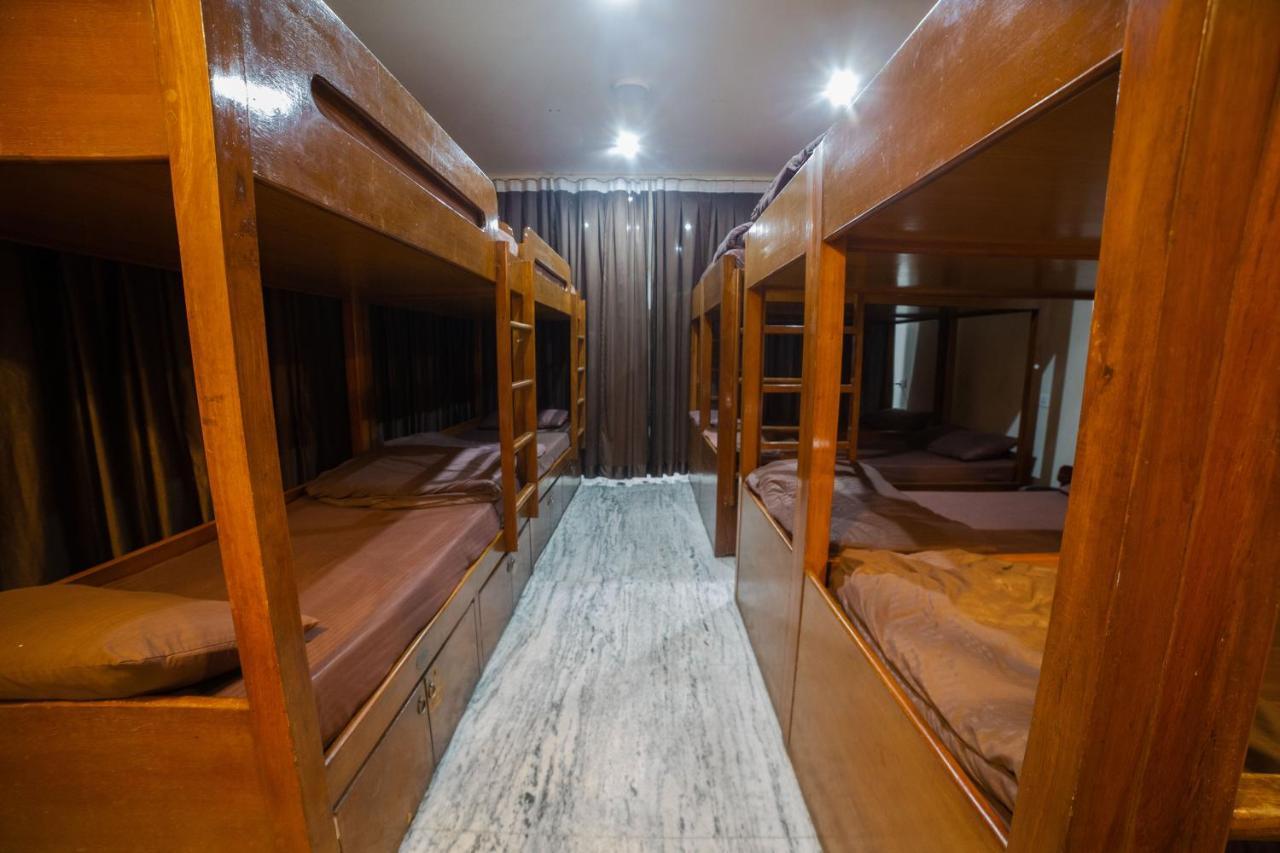 Pearl Courtyard Dormitory Varanasi Eksteriør bilde