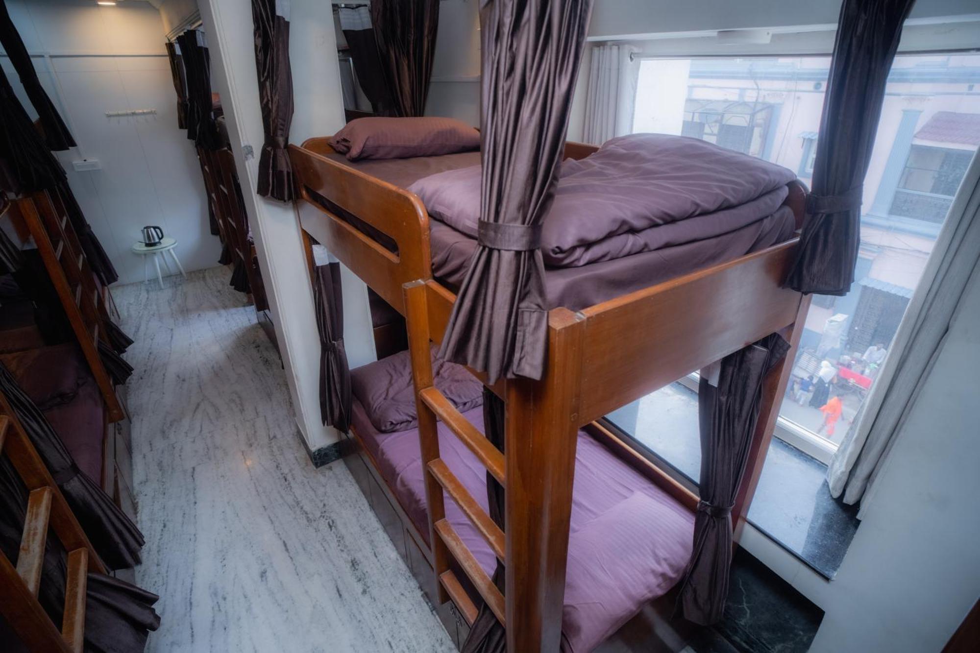 Pearl Courtyard Dormitory Varanasi Eksteriør bilde