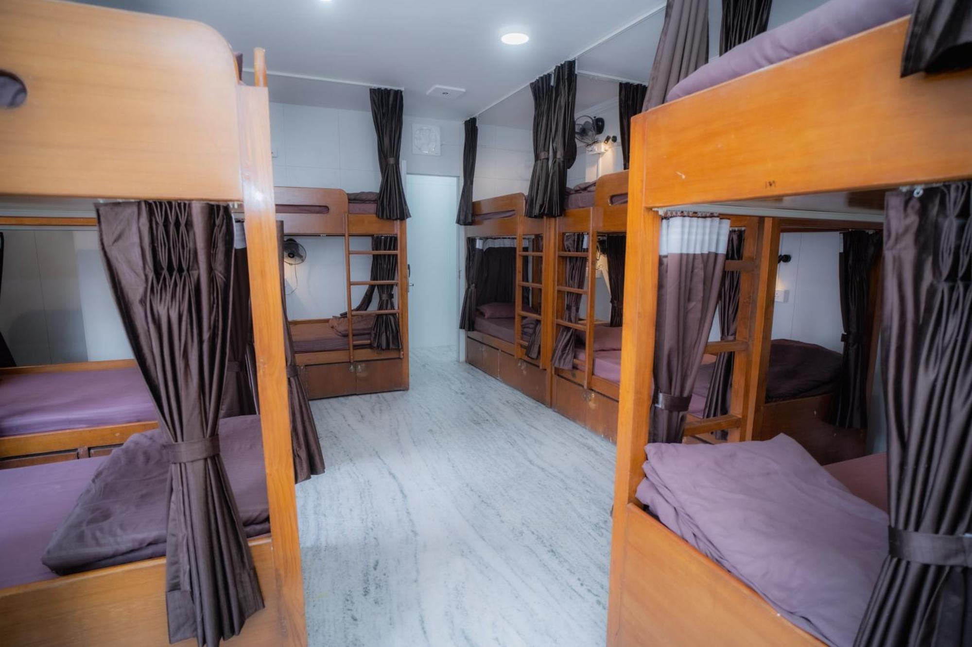 Pearl Courtyard Dormitory Varanasi Eksteriør bilde